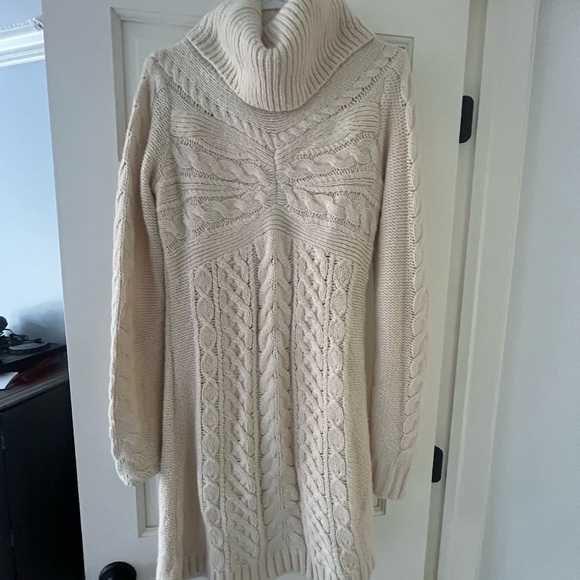 BCBGMaxAzria Dresses & Skirts - Cozy Cable Knit Turtleneck Sweater - Cream
